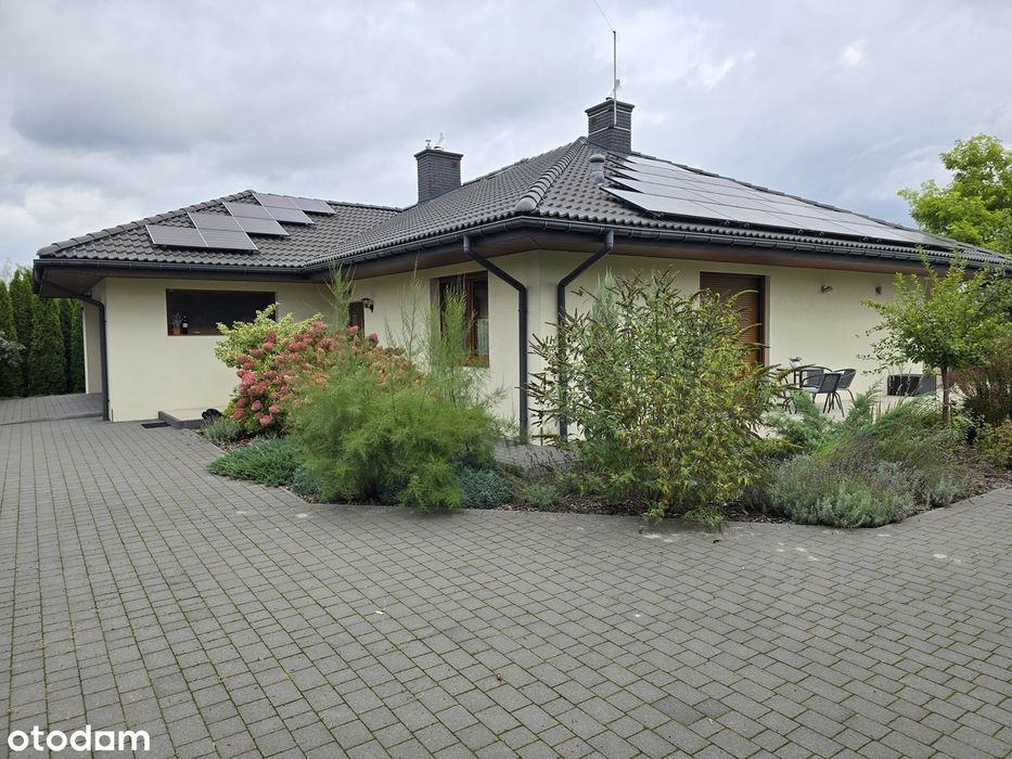 Wynajmę dom z ogrodem, bardzo nowoczesny,  Boża Wola k. Błonia CPK