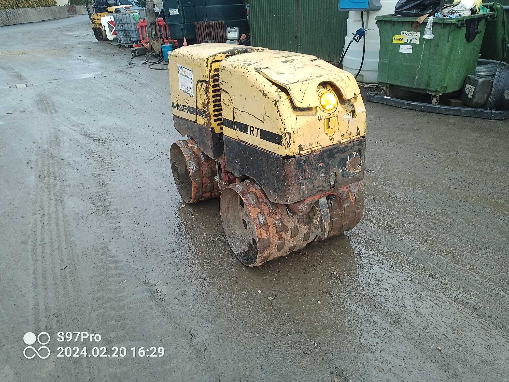 Walec Wacker rt 82