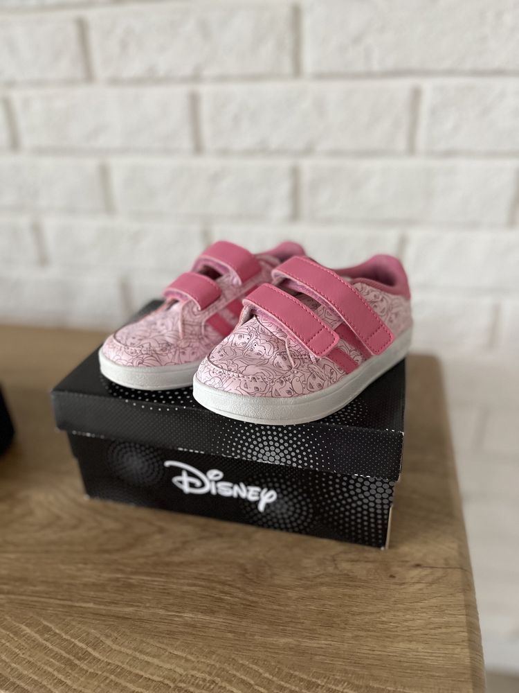 Buty adidas Disney dla  dziewczynki