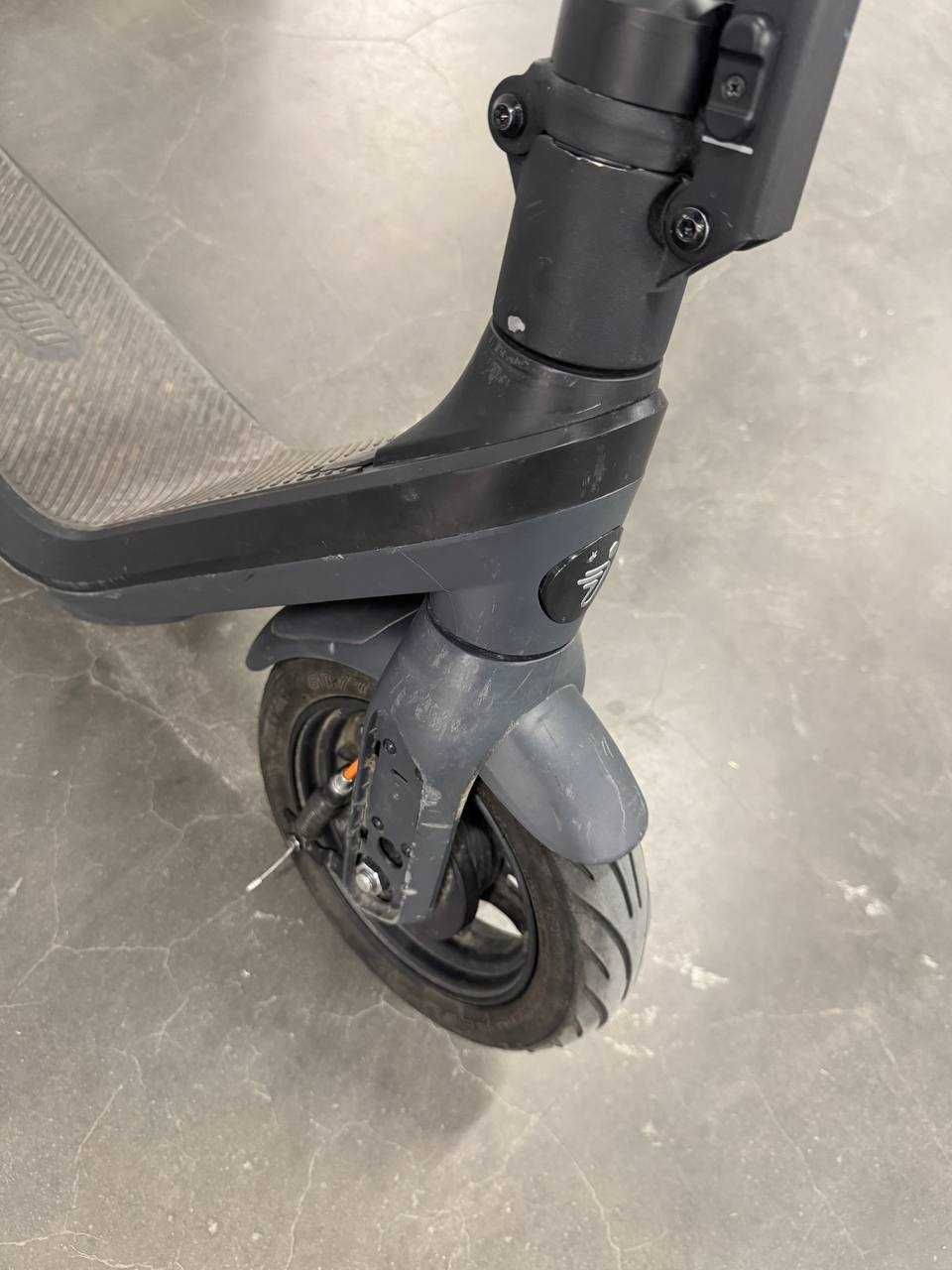 Електросамокат Segway-Ninebot E2 Pro E