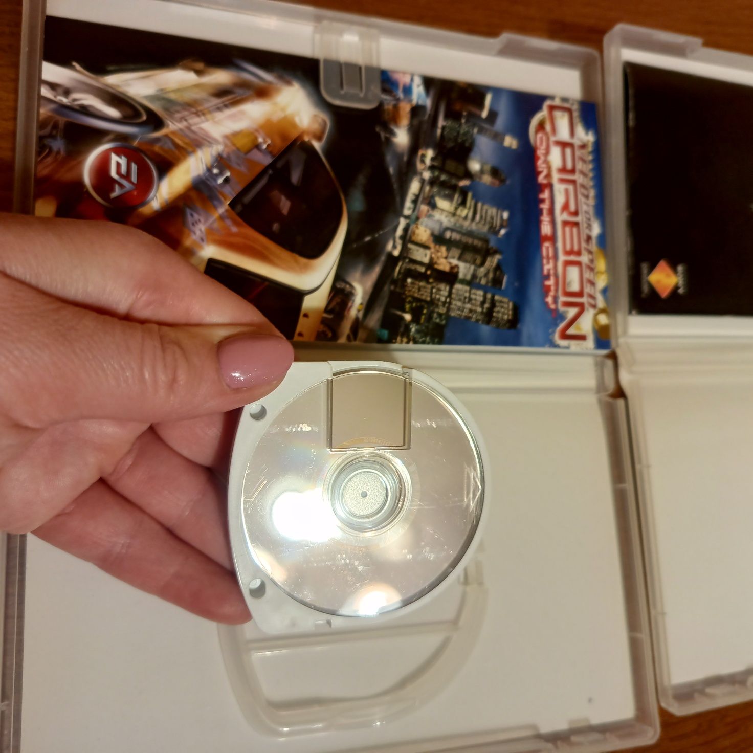 Gry na PSP -  Gran Turismo, NfS Carbon