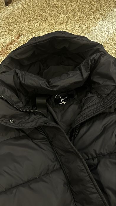 Чорна куртка зимова