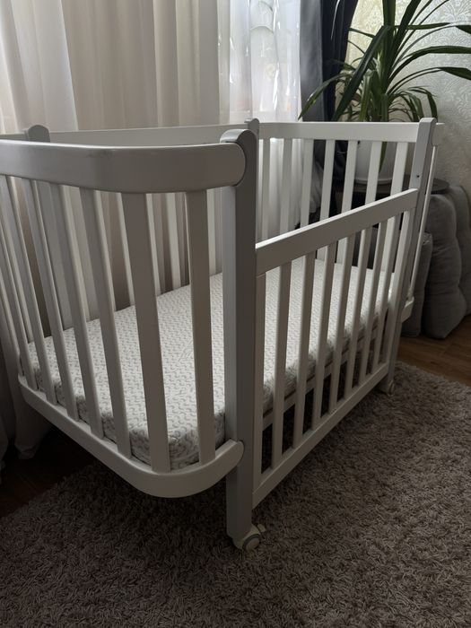 Продам дитяче ліжечко верес veres з матрасом