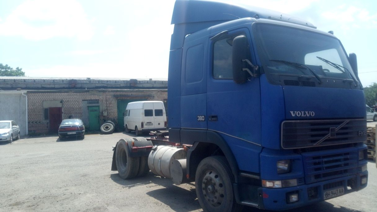 Продам Volvo fh12 по запчастям