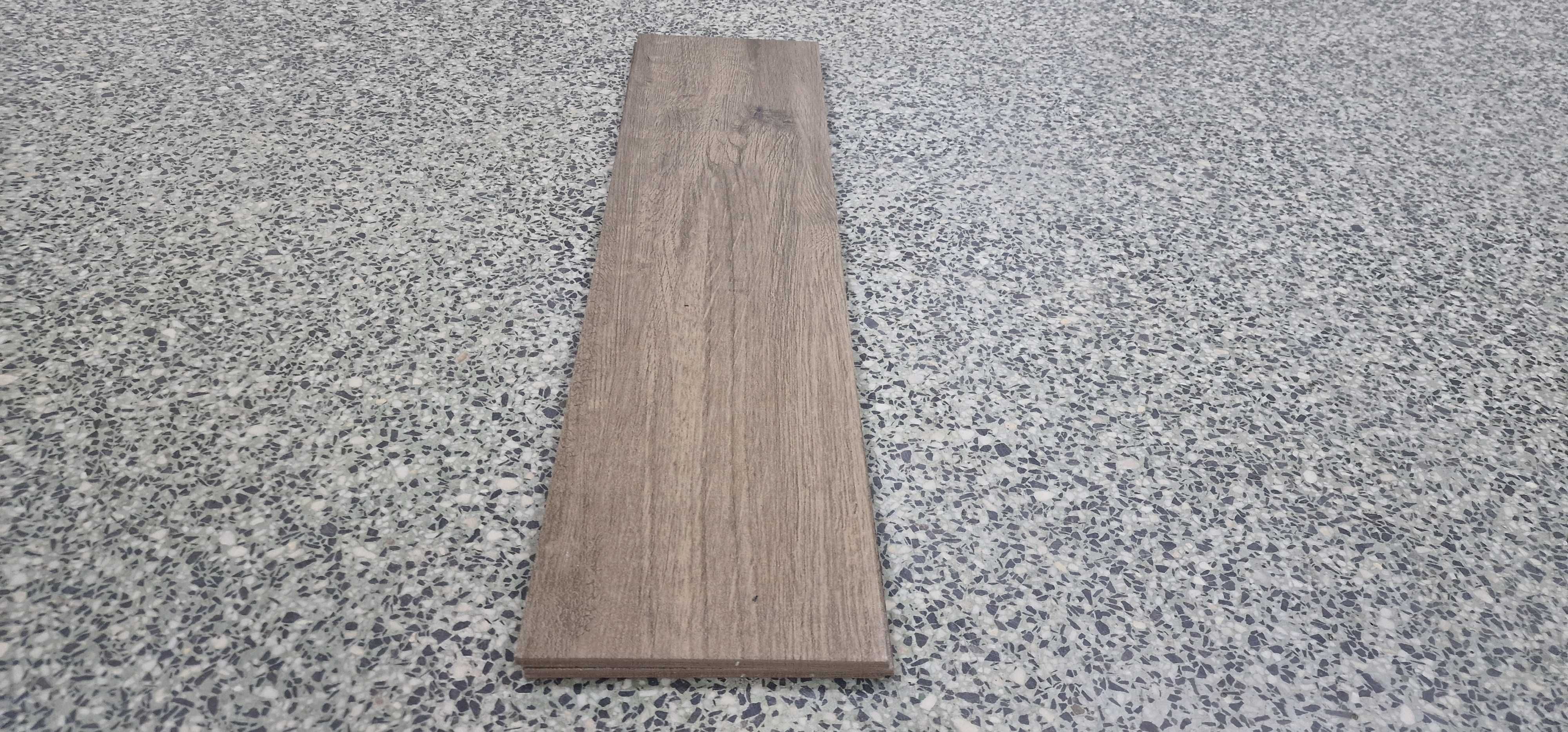 Płytka drewnopodobna w stylu skandynawskim Suomi Brown 15,5x62 GAT II