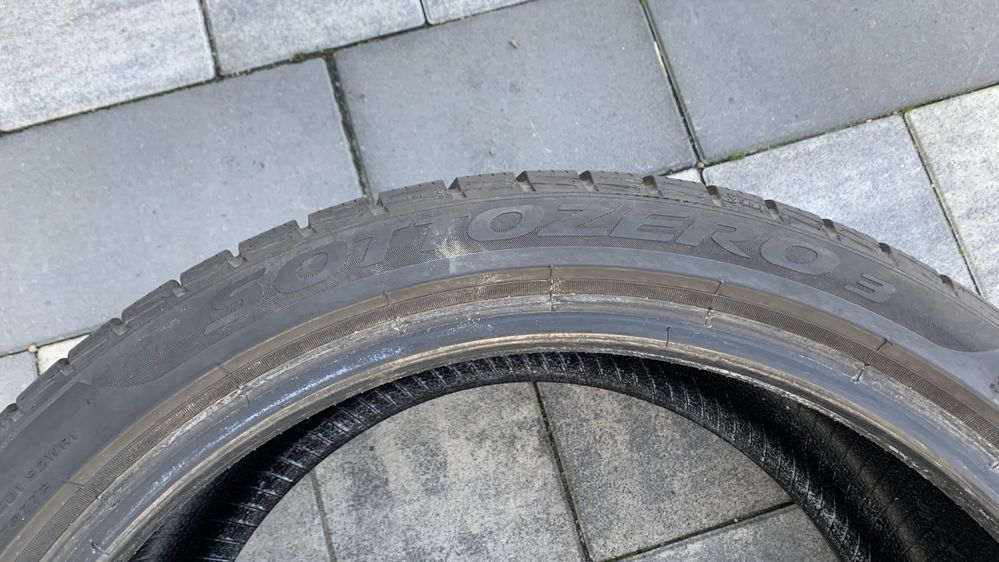 Opony zimowe Pirelli 275/35 19 cali 96V para