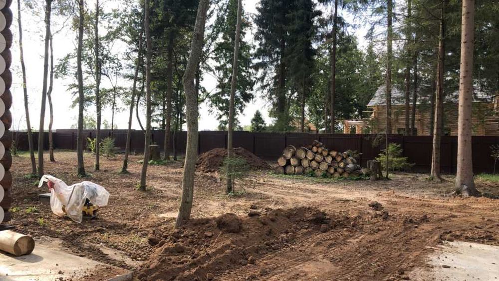 Прибирання ділянок Вирівнювання території  Розчищення під будівництво