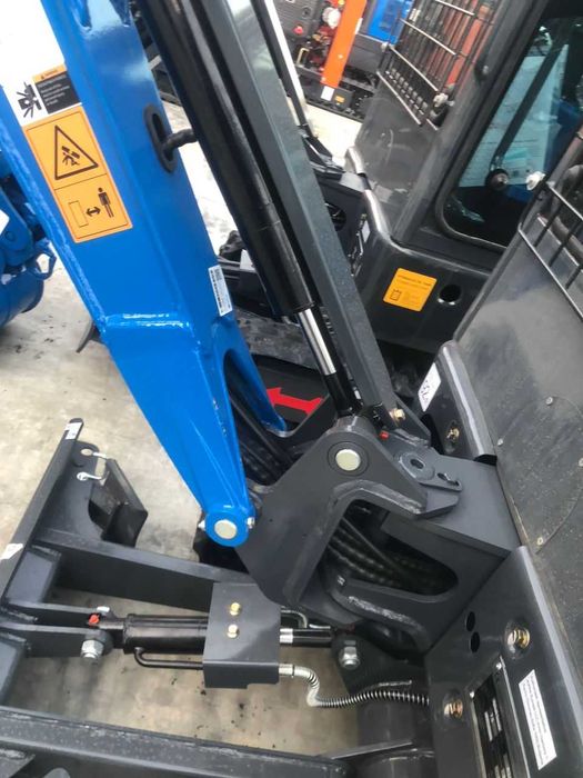 KUBOTA RIPPA R10 Kabina Joystick minikoparka