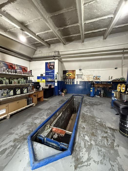 Оренда приміщення по вулиці Навроцького