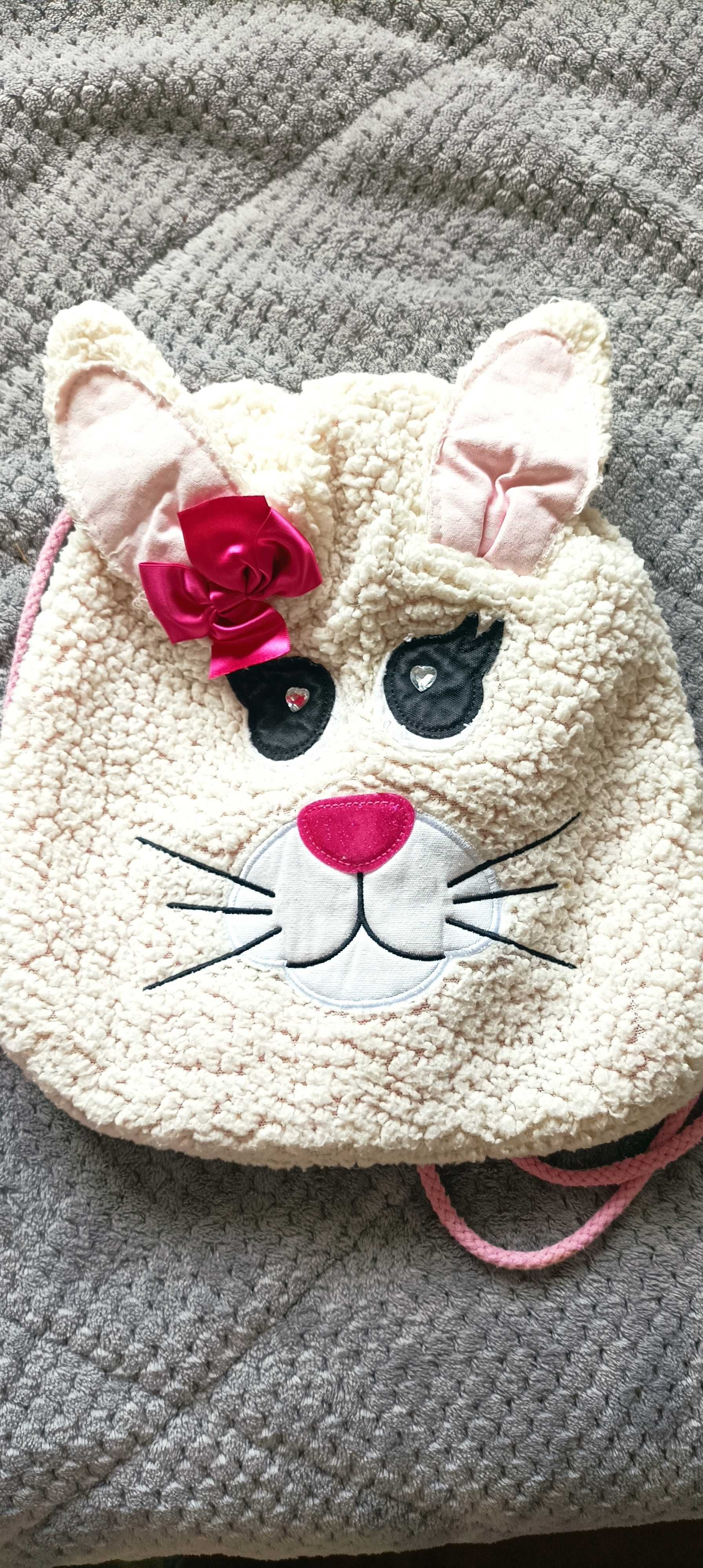 Mochila muito fofinha para menina