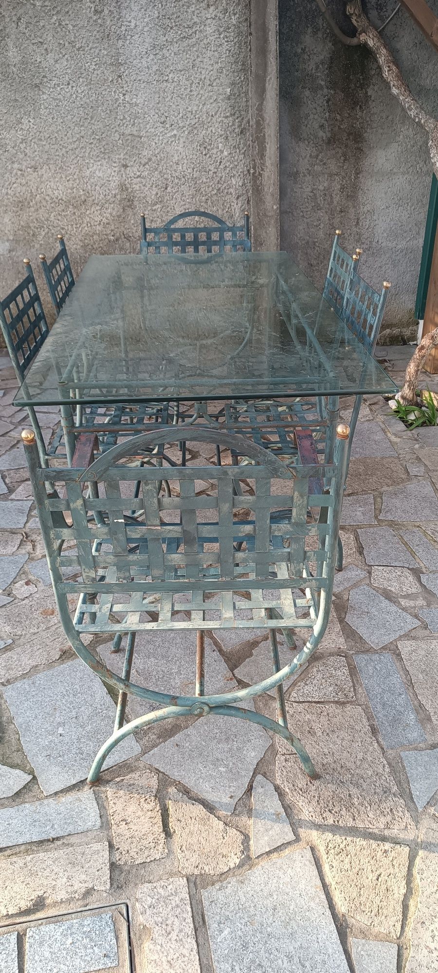 Conjunto de mesa e cadeiras de jardim