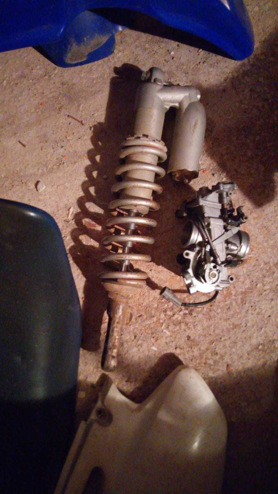 Wr 400 F . Supermotard  e também  jantes de enduro. Revisão feita.