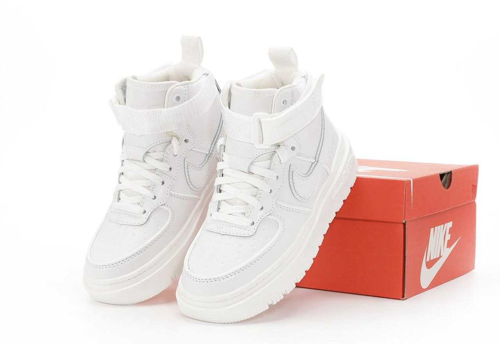 Зимові Жіночі Кросівки Nike Air Force 1 Luxe Gore-Tex 36-40 (Хутро)