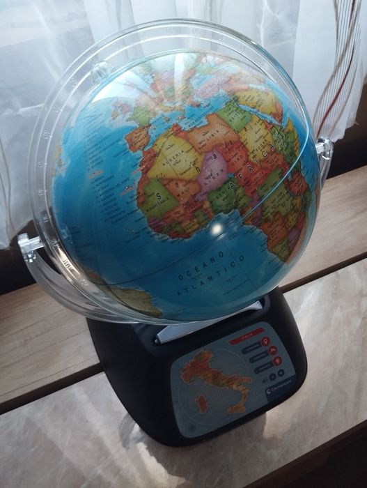 Новий глобус з пультом