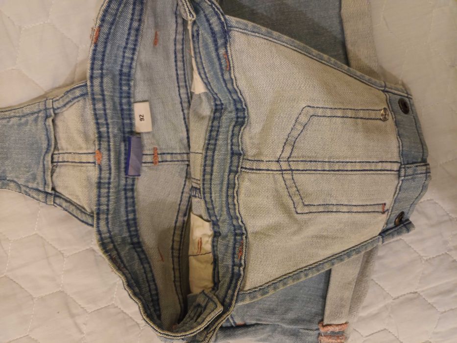 Jardineiras de ganga de bebé menina