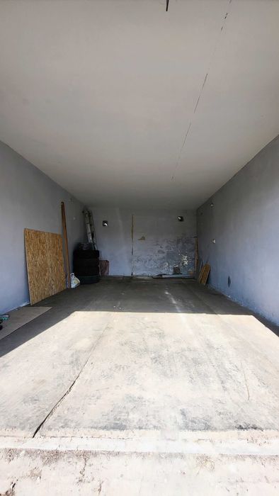 Гараж Європейський квартал, макдональдс