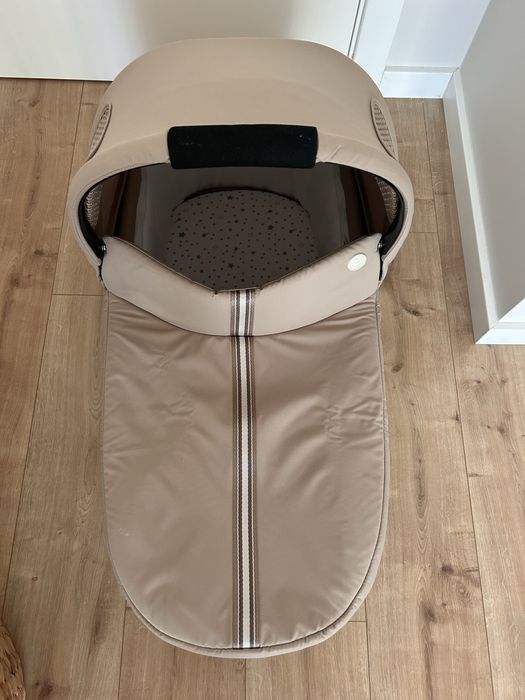 Alcofa Gold Cot S Cybex + Adaptadores + 2 forras colchão