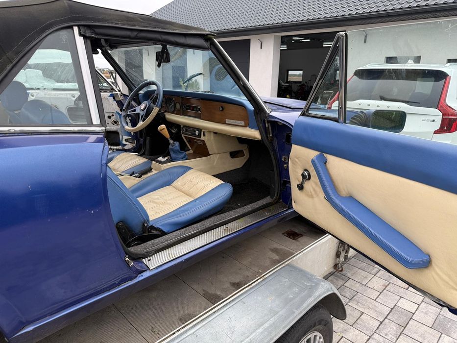 Klasyk Fiat 124 Spider 2000