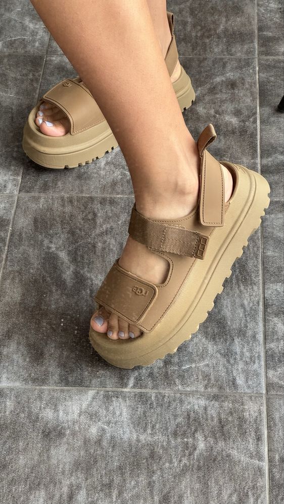 Босоніжки ugg goldenglow коричневі 24.5 см 38.5