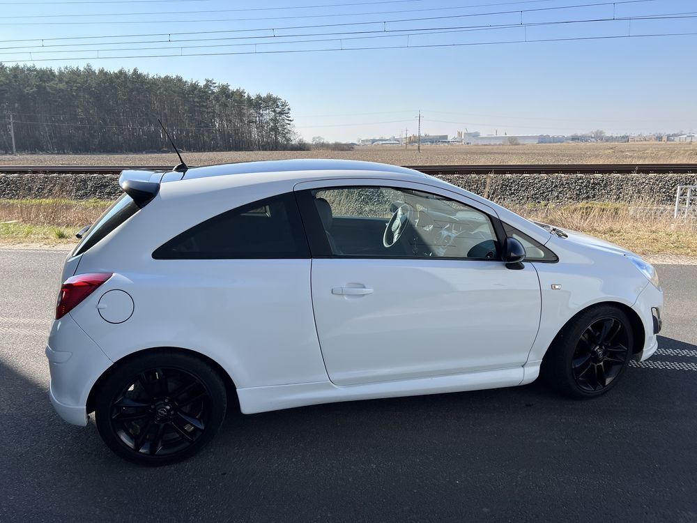 Opel Corsa D 1.3 Cdti 95km mały udokemntowany przebieg