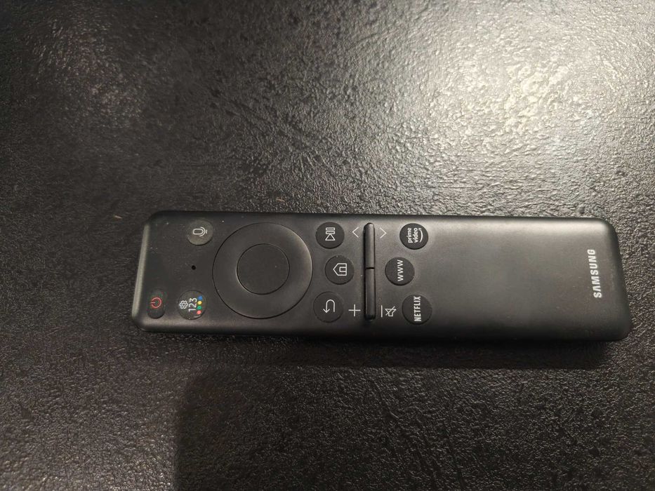 Samsung Smart M7 4K / 4ms(GTG) / HDR10 / Smart TV/ Power Delivery 65W