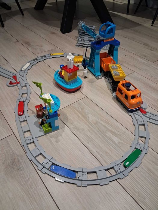 LEGO DUPLO 10875 Pociąg towarowy z dźwiękiem