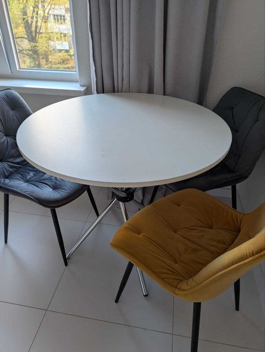 Стол круглый d-90 белый