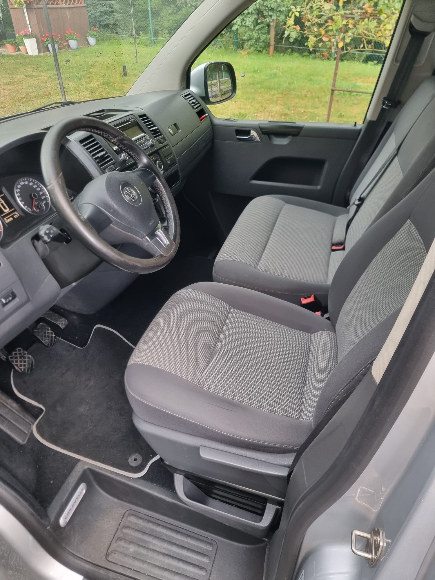 Volkswagen VW T5 Caravelle Facelift 9-osobowy