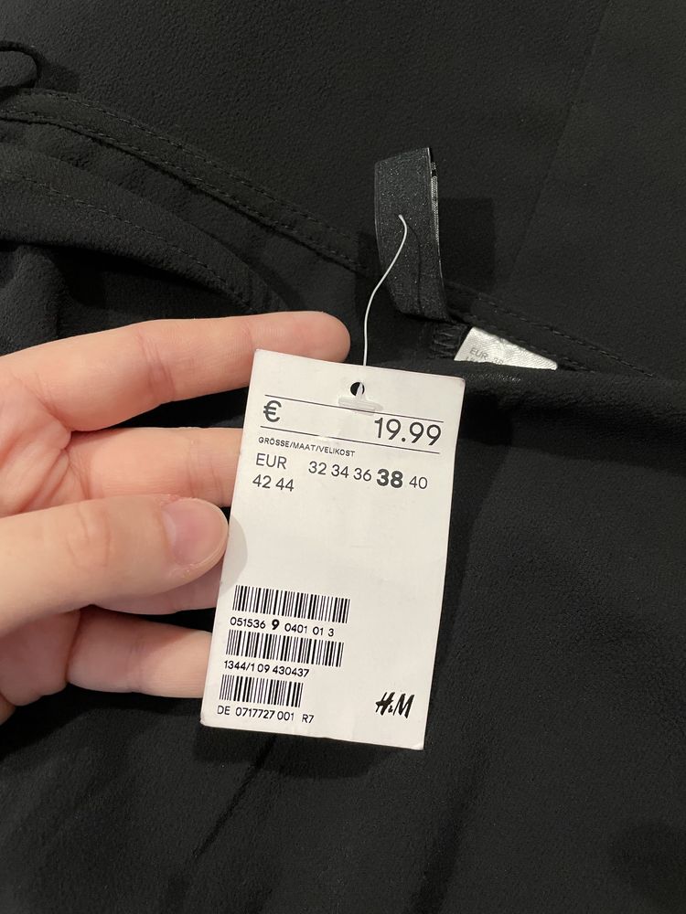 Sukienka czarna zwiewna H&M 38 basic długa maxi