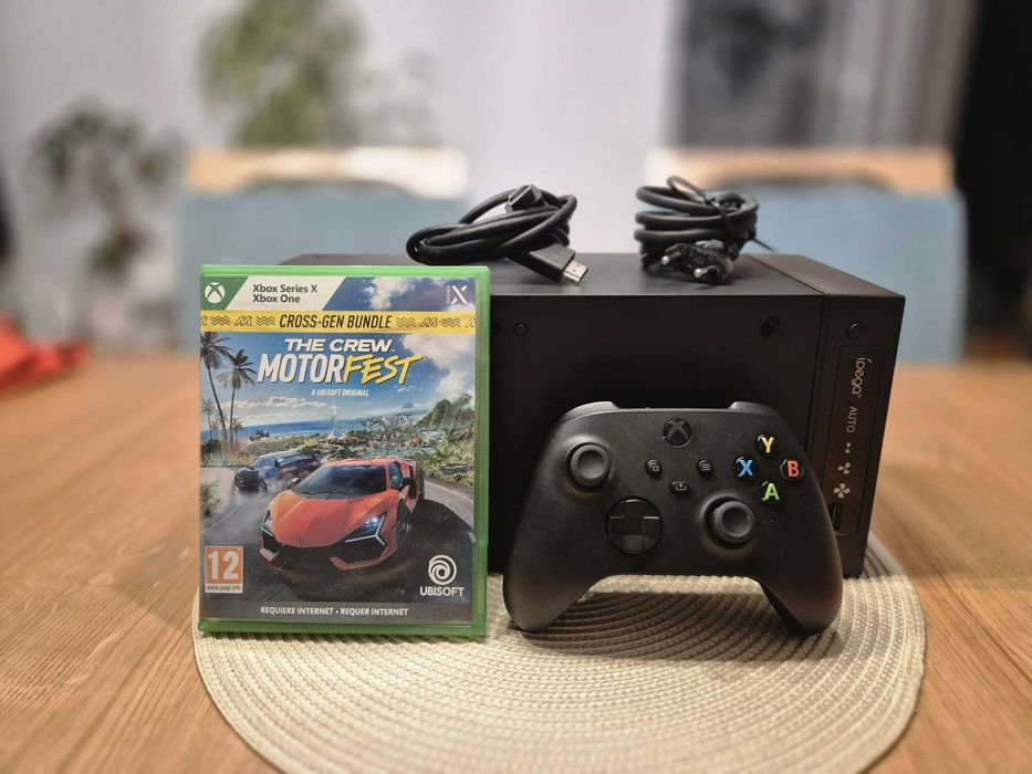 Konsola Xbox Series X 1TB + pad + chłodzenie + gra