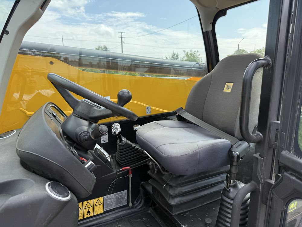JCB 540-140 телескопічний навантажувач 2016р