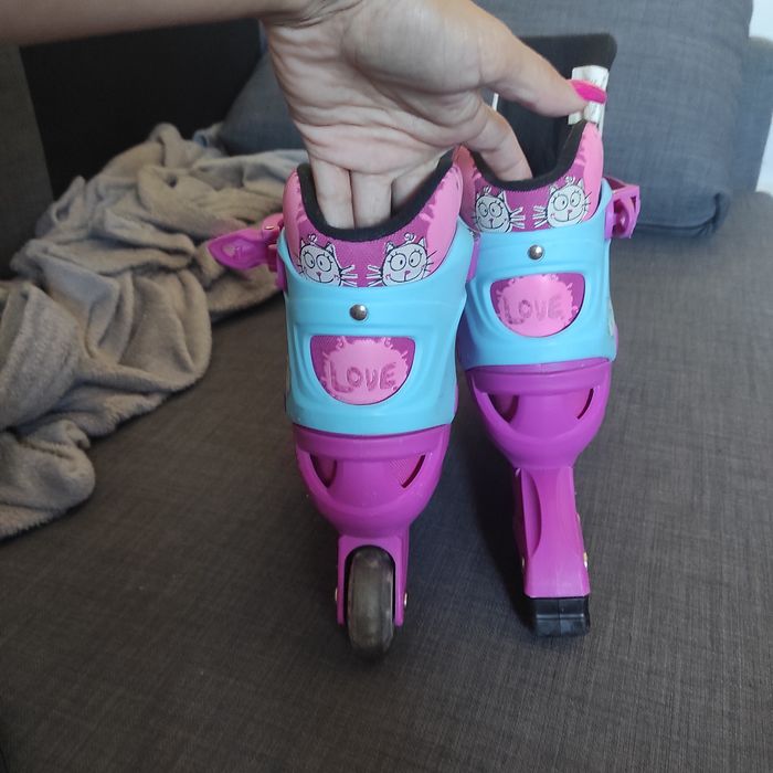 Patins em linha rosa