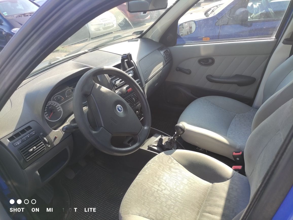 Fiat Albea 1.2 benzyna 2006 r pierwszy właściciel salon Polska