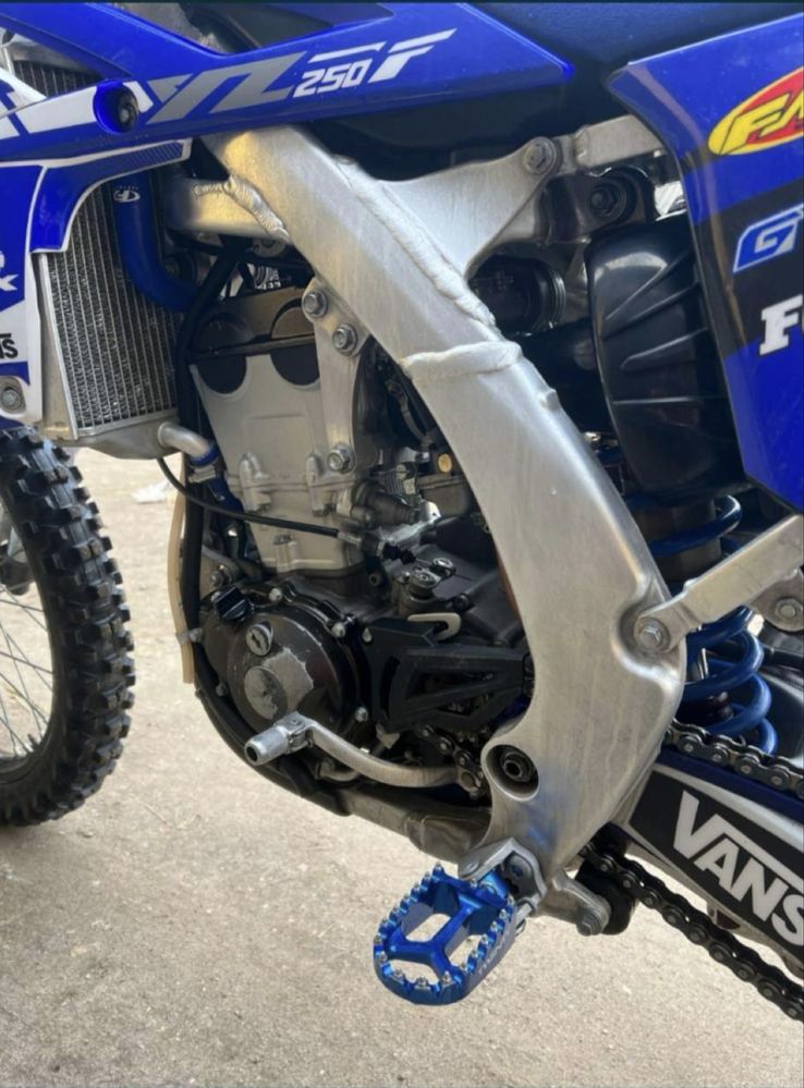 Yamaha Yzf 250 yz250f 4T 2013 cross