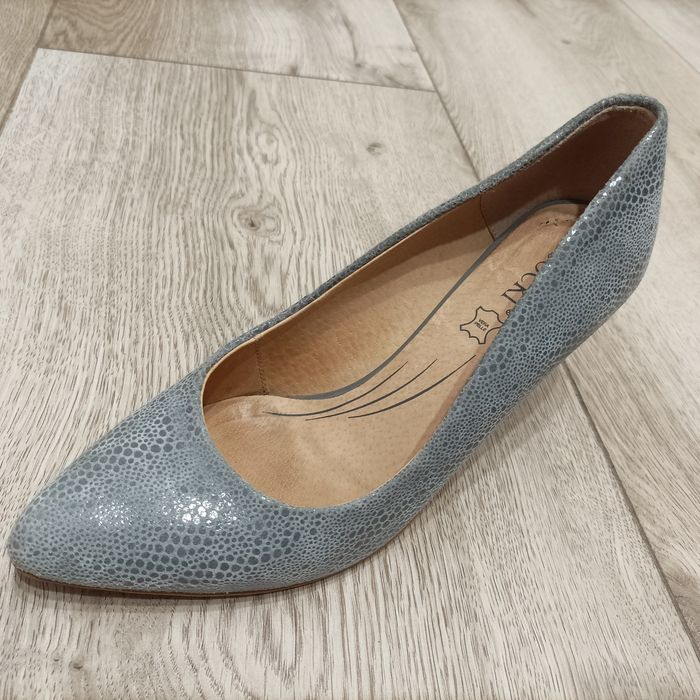 Skórzane szpilki Lasocki r. 37