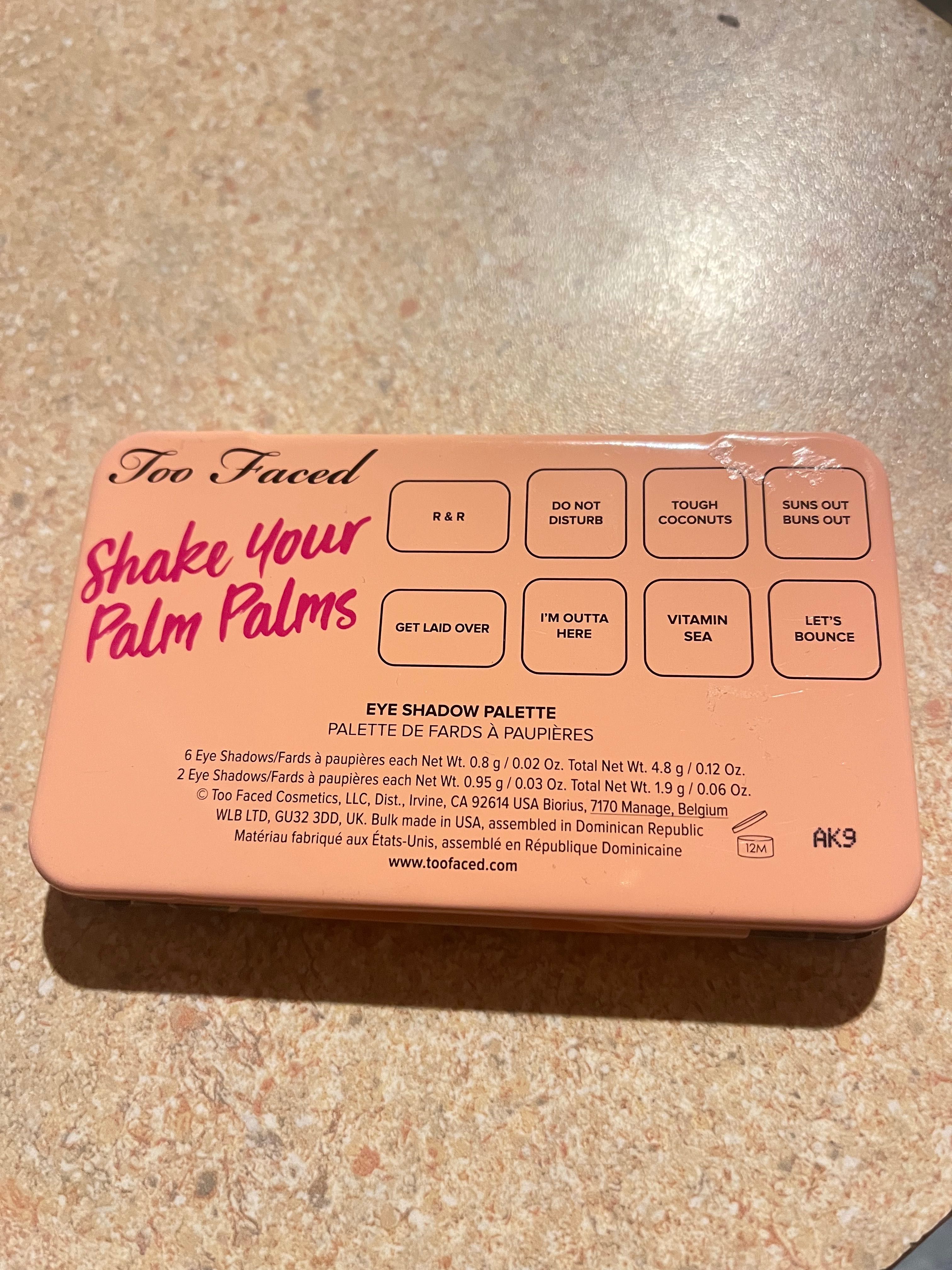 Too faced paletka cieni .Raz użyte dwa cienie .