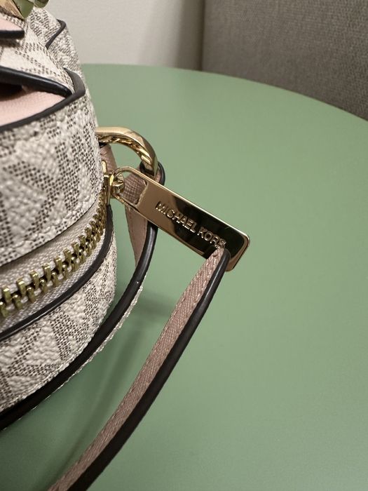 Biało-różowa Torebka Crossbody Michael Kors model “Jet Set” w monogram