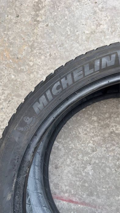 Шини зимові R21 295 35 Michelin alpin Склад Осокорки