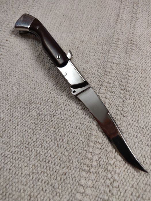 Нож выкидной для електрика ручной работы