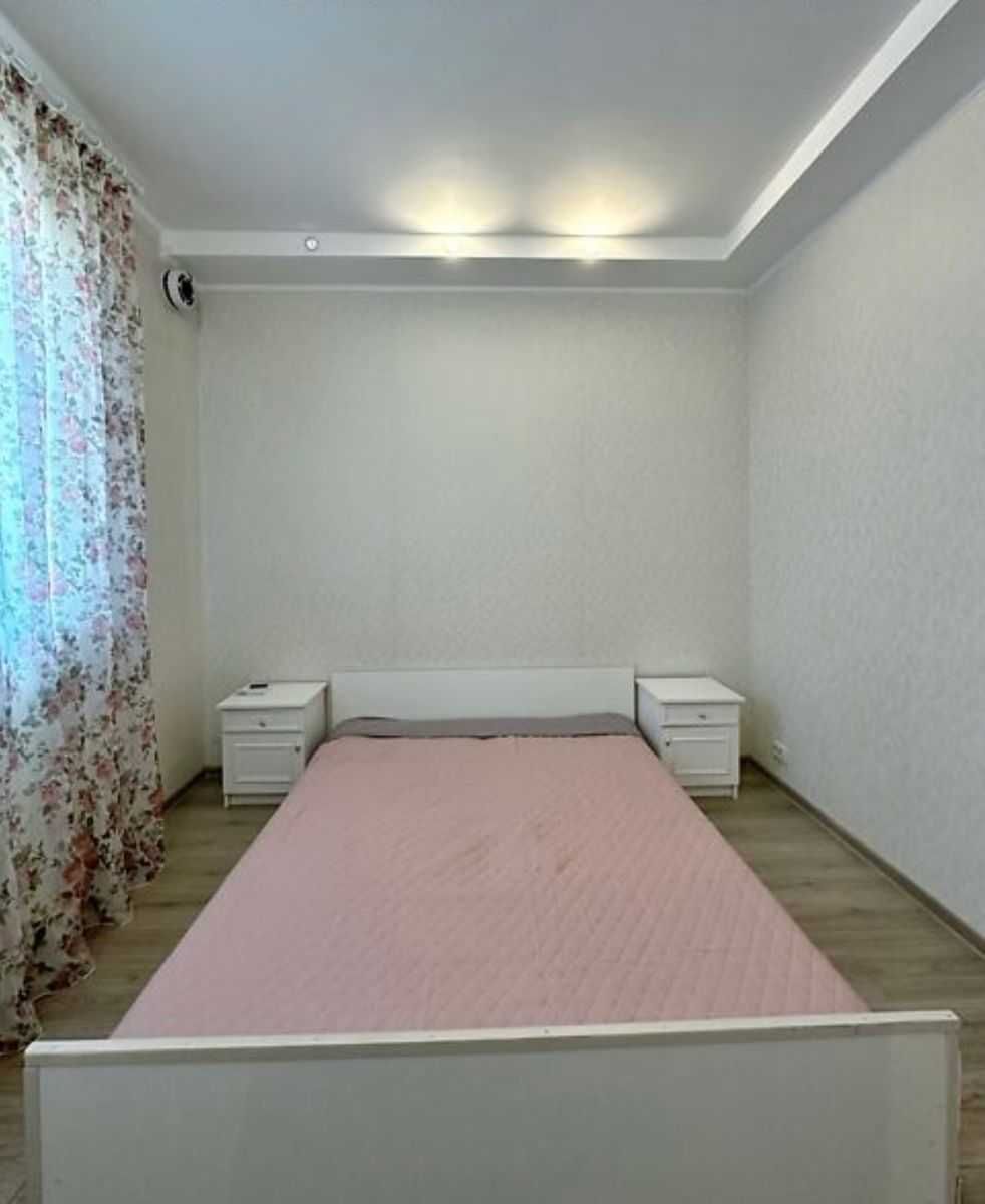 Здається  2-кімнатна квартира клубного типу на вул. Знам’янській, 9