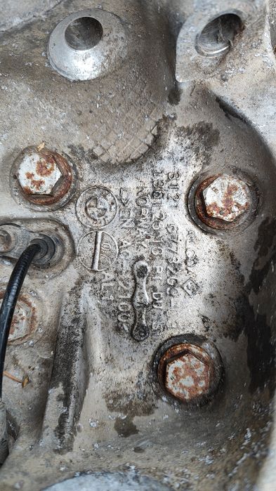 Zwrotnica BMW E90 3.0d piasta LP