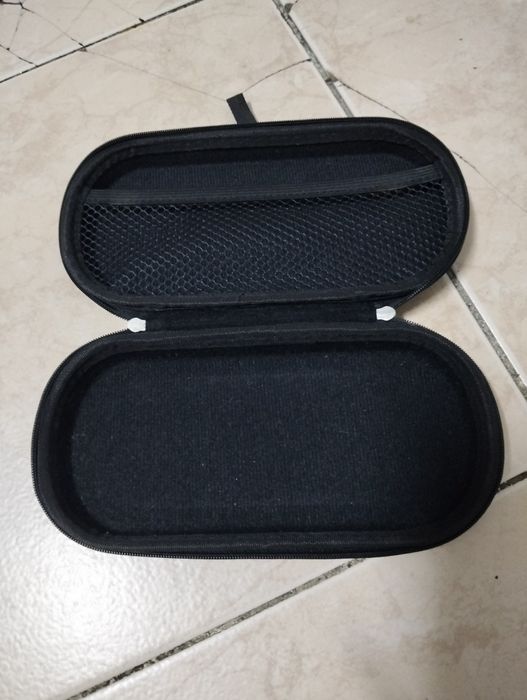 PsVita com cartão de memória Sony 16gb,carregador original e uma bolsa