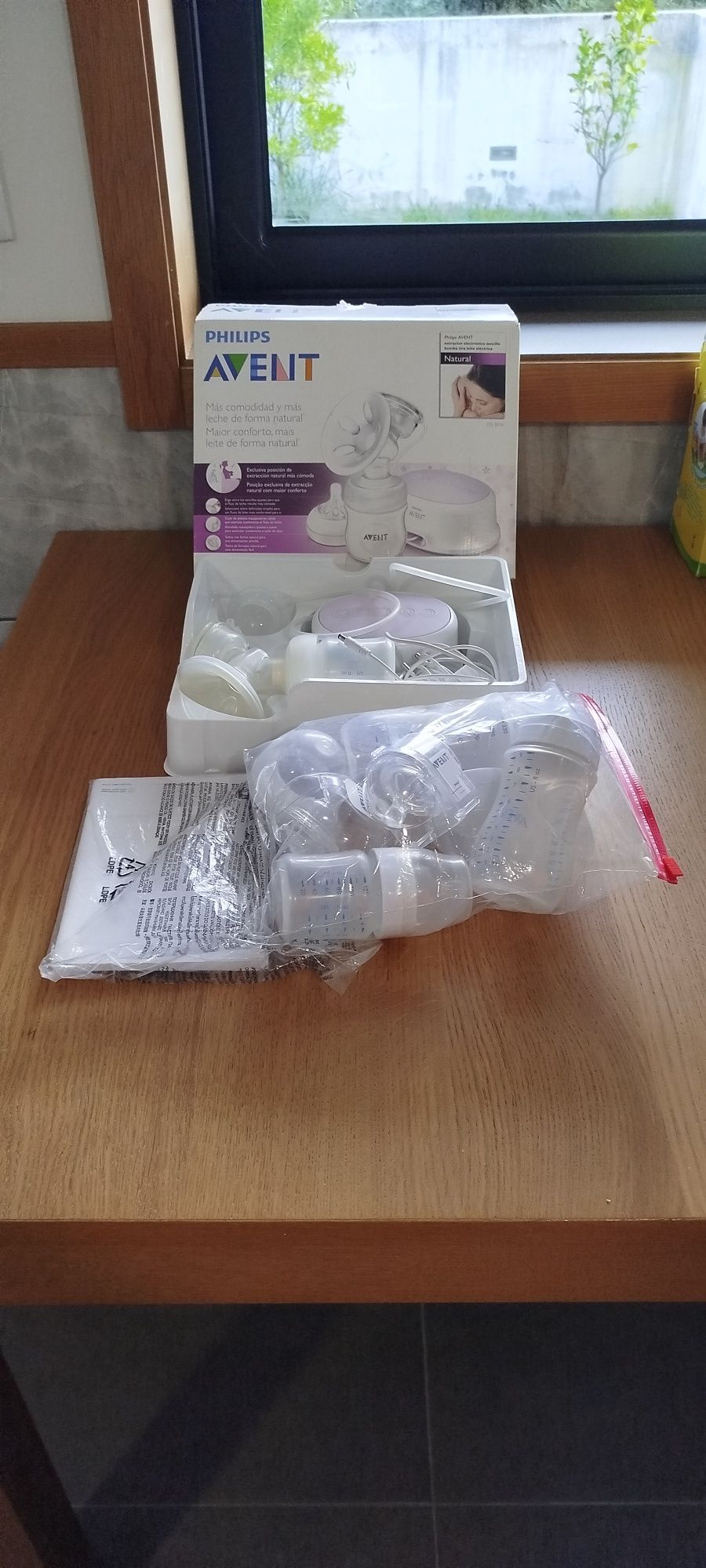 Philips Avent Bomba Elétrica Extratora + Biberão 125ml