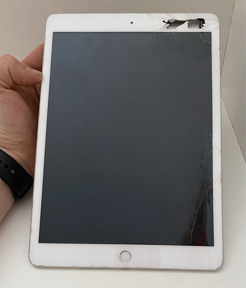 Планшет ipad 7 a2197/ на запчастини! D490