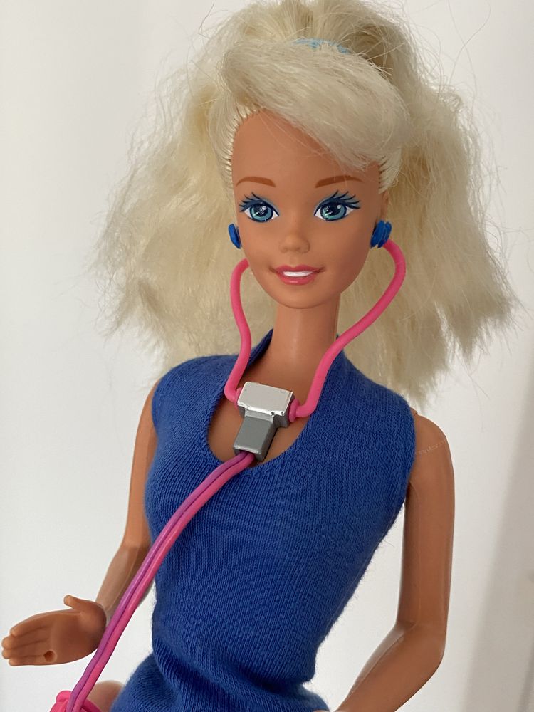Барбі Dr. Barbie 1993, Барбі черлідерка