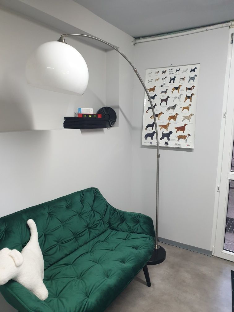 Duża lampa podłogowa