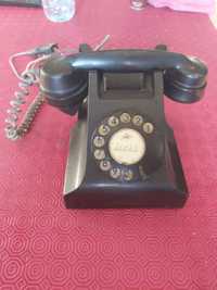 Telefone antigo e ainda funcionavel.