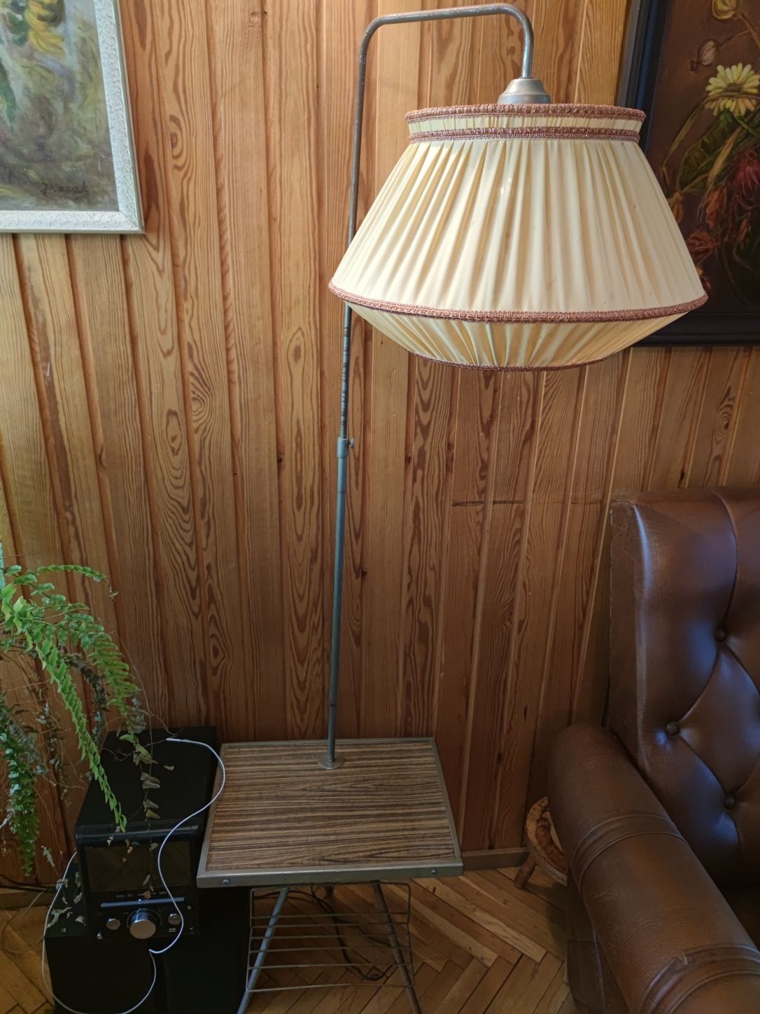 Stara stojąca lampa stolik gazetnik gazetownik PRL vintage retro