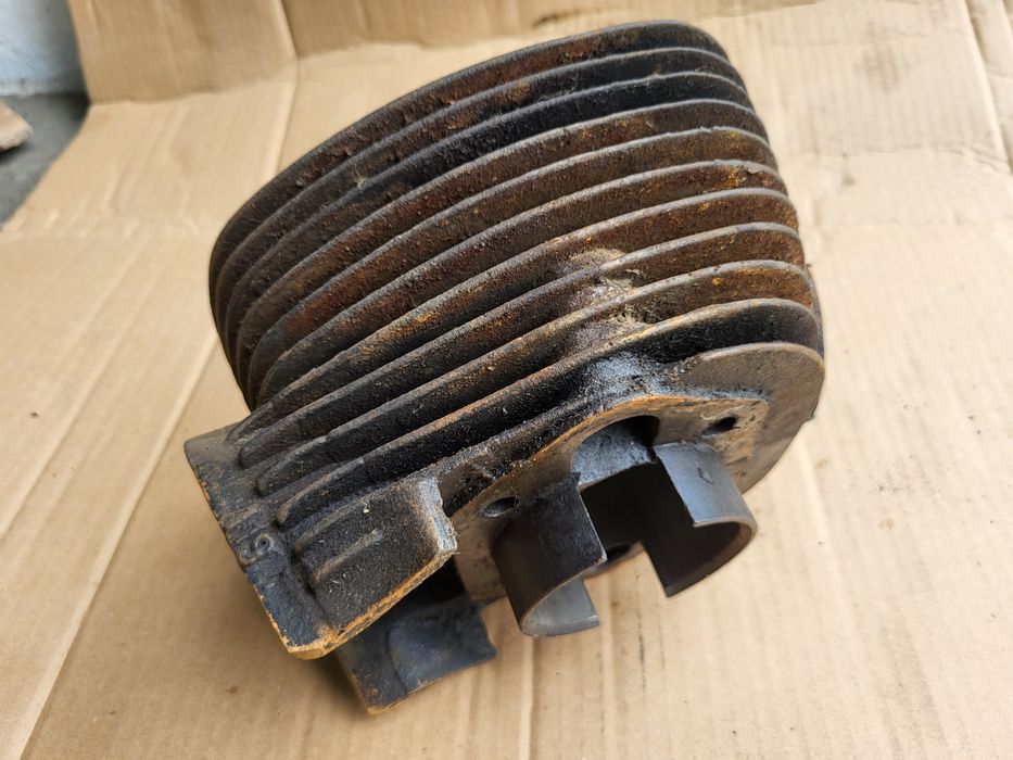 Cylinder SHL M11 M-11 Oryginał ZMD Nomianlny Żeliwny silnik