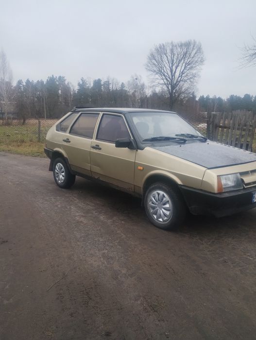 Продам ваз 2109 на повному бойовому ходу!